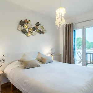 Valerie Bio & Zen L' Escala
